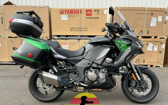 2023 Kawasaki Versys® 1000 SE LT+