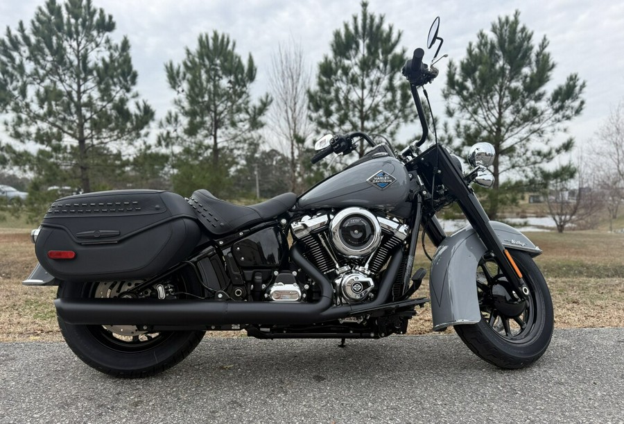 2026 Harley-Davidson® FLHC Heritage Classic®