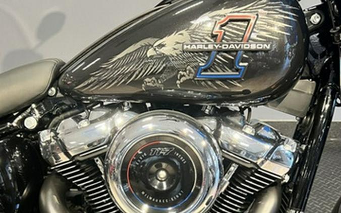 2026 Harley-Davidson Softail FLHC - Heritage Classic