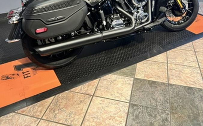 2026 Harley-Davidson Softail FLHC - Heritage Classic