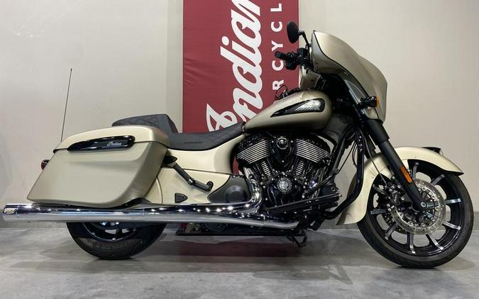 2022 Indian Motorcycle® Chieftain® Dark Horse® Icon Dirt Track Smoke