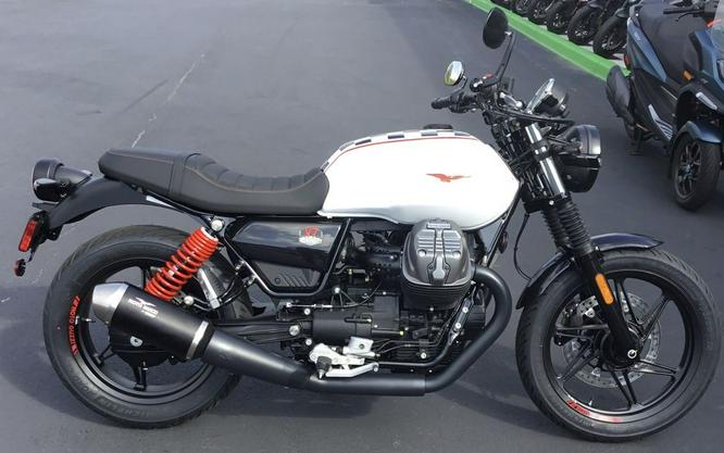 2024 Moto Guzzi V7 Stone Ten