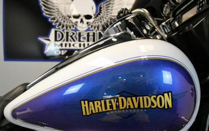 2010 Harley-Davidson® FLHX - Street Glide®