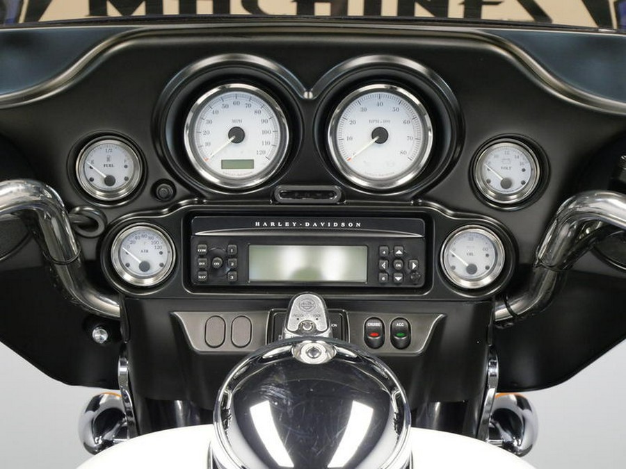 2010 Harley-Davidson® FLHX - Street Glide®