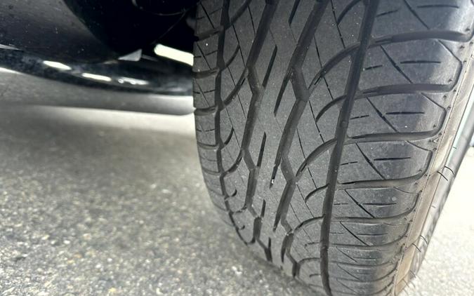 Harley-Davidson® Tri Glide® Ultra 2017 FLHTCUTG 851089B BLACK W/PINSTRIPE