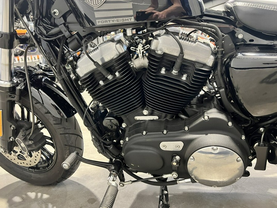 2016 Harley-Davidson® Forty-Eight® Vivid Black XL1200X