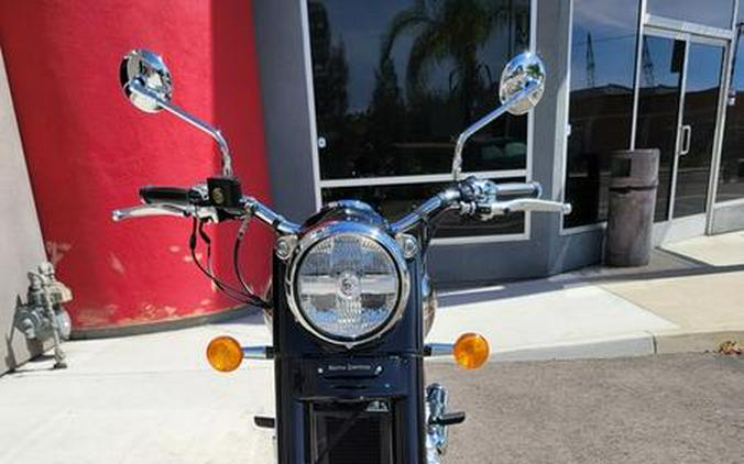2026 Royal Enfield Classic 650 Black Chrome