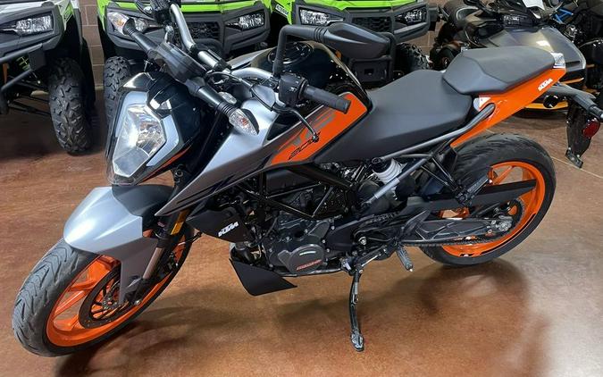 2023 KTM 200 Duke