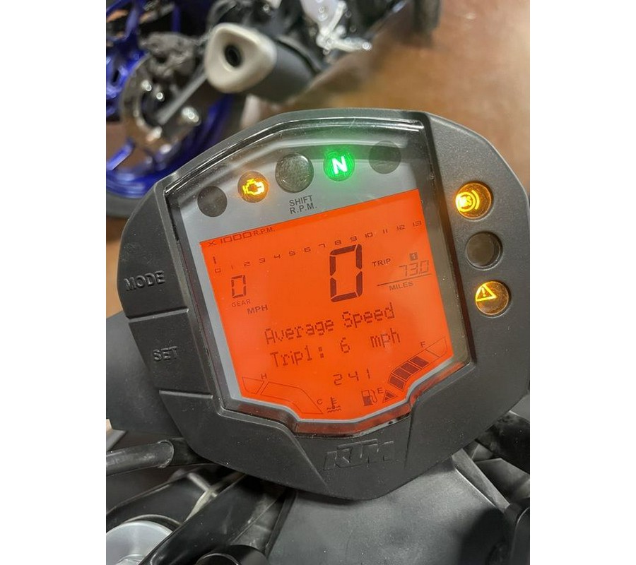 2023 KTM 200 Duke