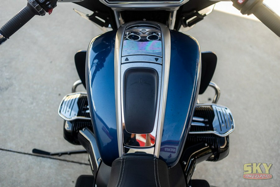 2023 BMW R 18 Transcontinental Gravity Blue Metallic