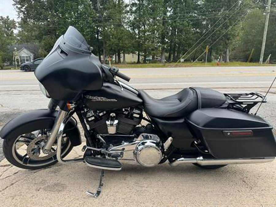2017 Harley-Davidson Street Glide® Special