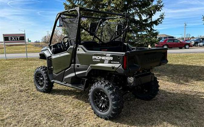 2024 Honda Pioneer 1000 Deluxe