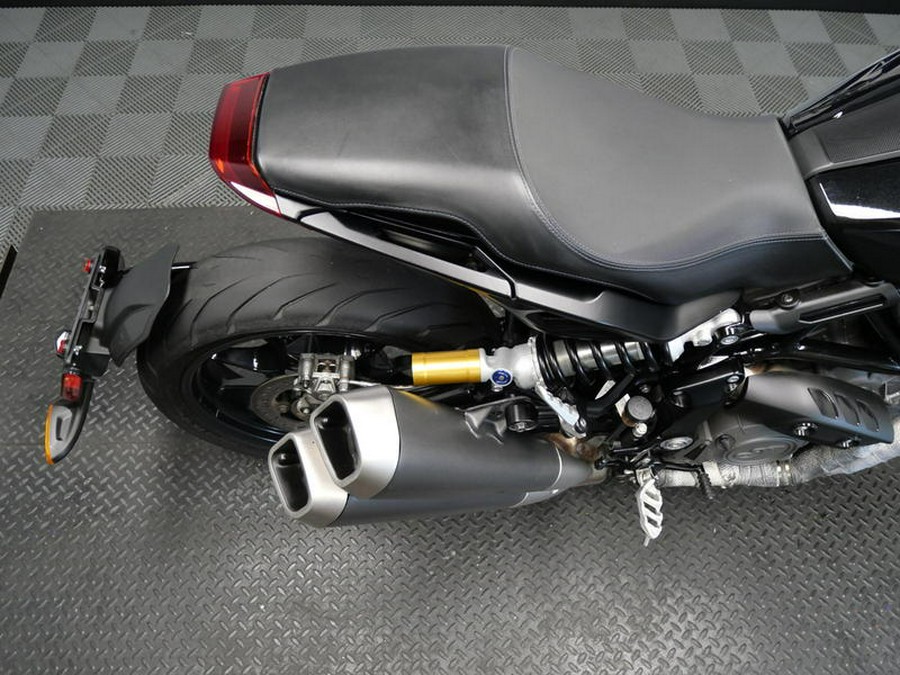 2019 Indian Motorcycle® FTR™ 1200 S Titanium Metallic over Thunder Black Pearl