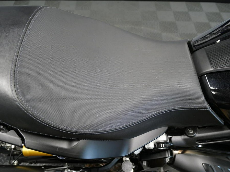 2019 Indian Motorcycle® FTR™ 1200 S Titanium Metallic over Thunder Black Pearl