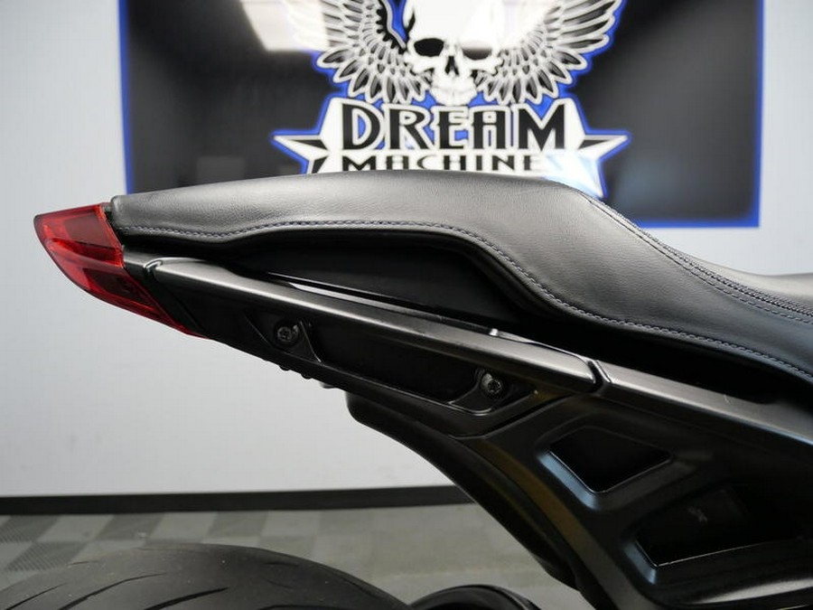 2019 Indian Motorcycle® FTR™ 1200 S Titanium Metallic over Thunder Black Pearl