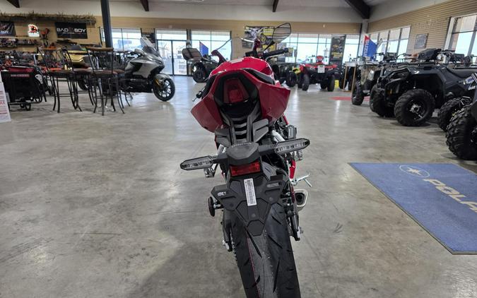 2025 Honda CB650R E-Clutch