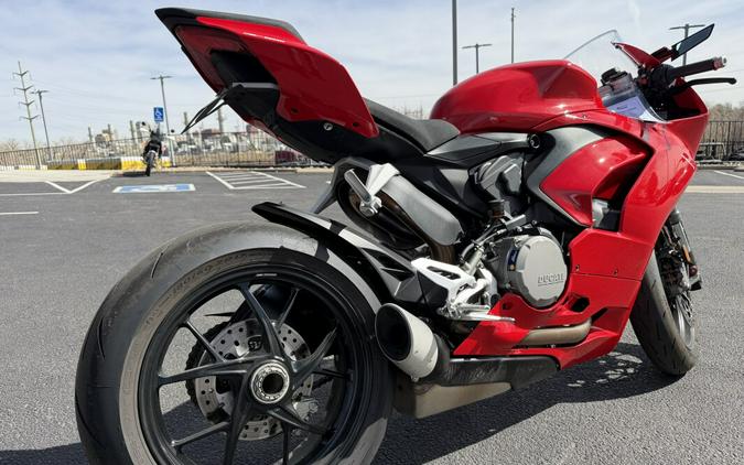 2025 Ducati Panigale V2