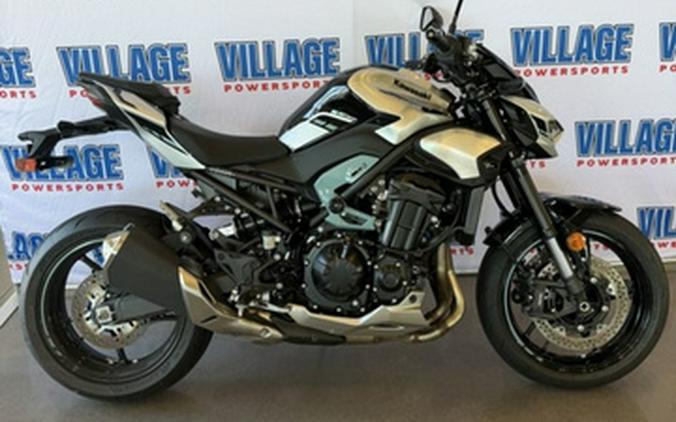 2025 Kawasaki ZR900SSFAN SE ABS