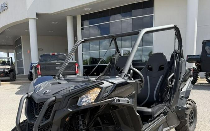 2026 Can-Am® Maverick Trail DPS 700