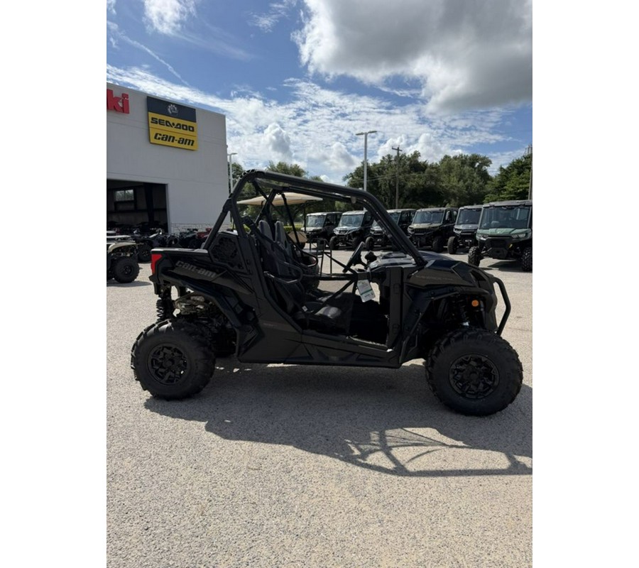 2026 Can-Am® Maverick Trail DPS 700