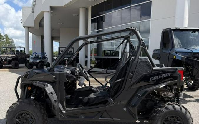 2026 Can-Am® Maverick Trail DPS 700