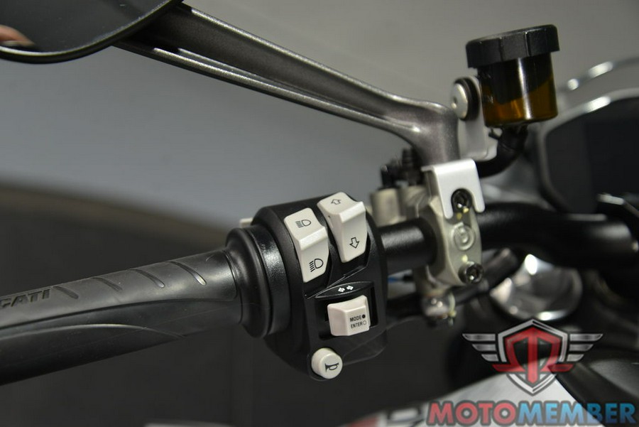 2024 Ducati Monster Plus