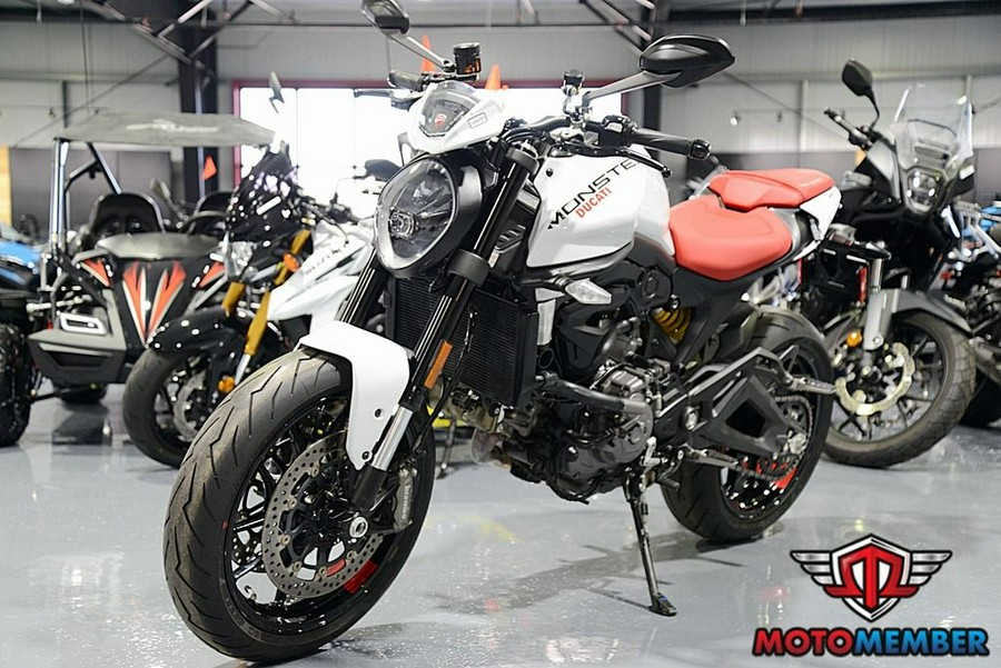 2024 Ducati Monster Plus