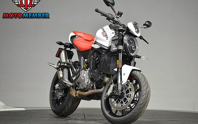 2024 Ducati Monster Plus