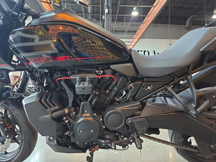 2025 Harley-Davidson® Pan America® 1250 ST RA1250ST