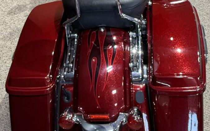 2017 Harley-Davidson® Street Glide® Special Velocity Red Sunglo