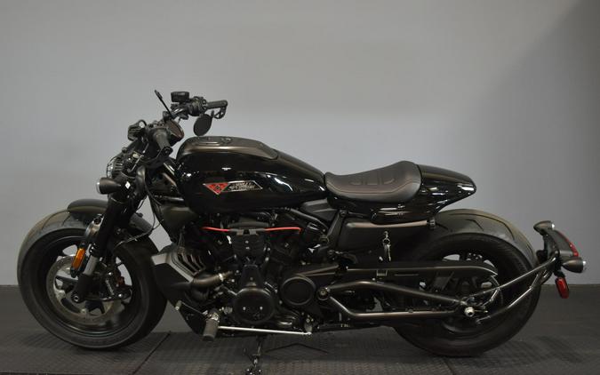 2026 Harley-Davidson Sportster S Vivid Black Black Trim