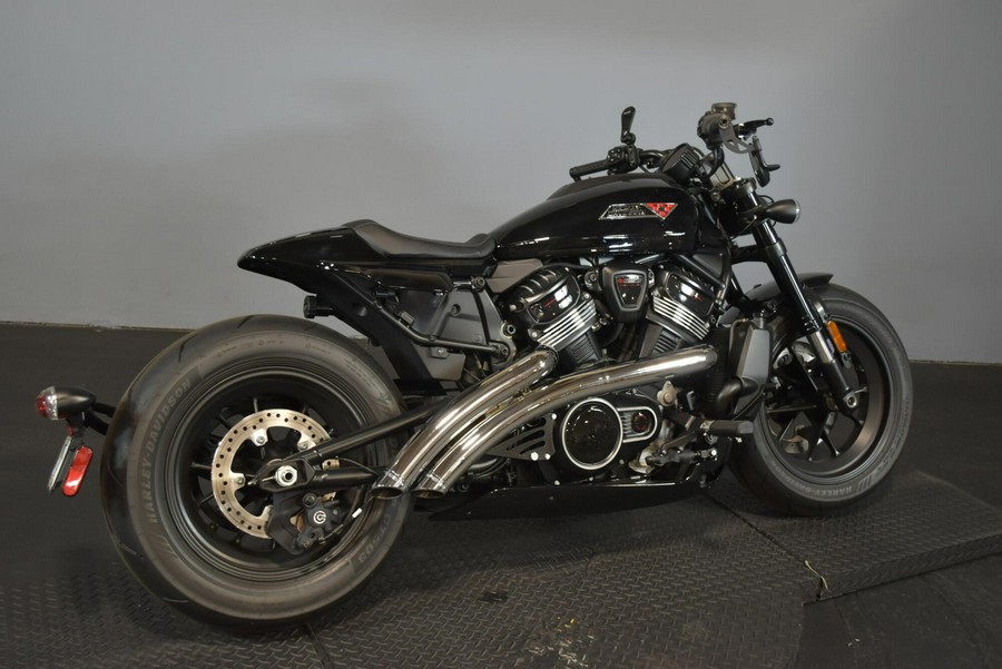 2026 Harley-Davidson Sportster S Vivid Black Black Trim