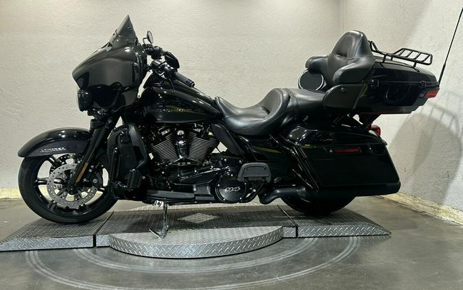 Harley-Davidson® Ultra Limited 2020 FLHTK 615245T BLACK