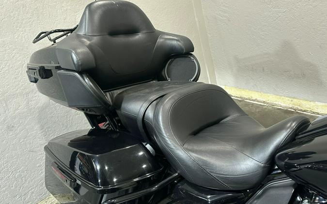 Harley-Davidson® Ultra Limited 2020 FLHTK 615245T BLACK