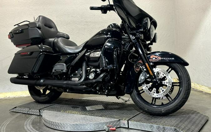 Harley-Davidson® Ultra Limited 2020 FLHTK 615245T BLACK