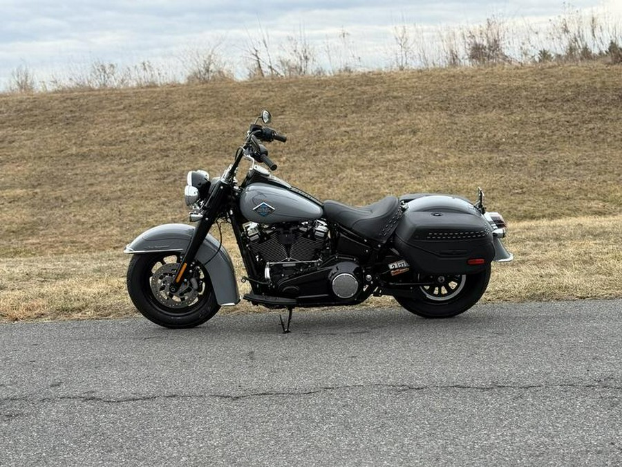 2026 Harley-Davidson® FLHC - Heritage Classic