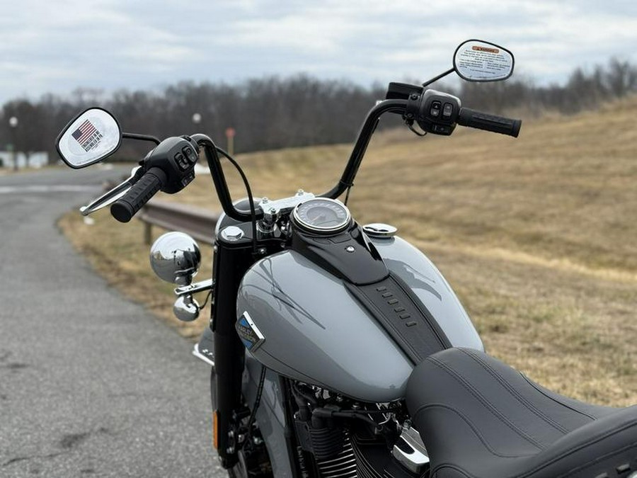 2026 Harley-Davidson® FLHC - Heritage Classic