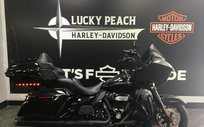 2022 Harley-Davidson® Road Glide® Limited Black