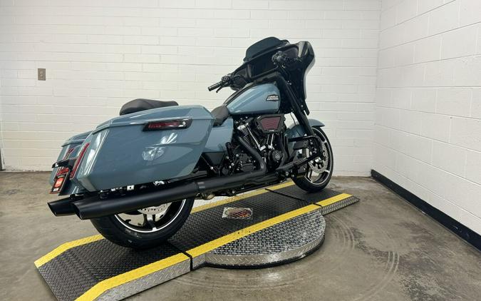 2024 Harley-Davidson Street Glide® SHARKSKIN