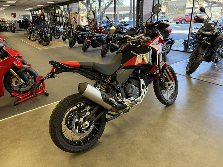 2025 Ducati DesertX Discovery