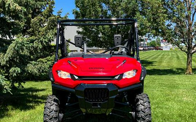 2024 Honda Pioneer 1000 Deluxe