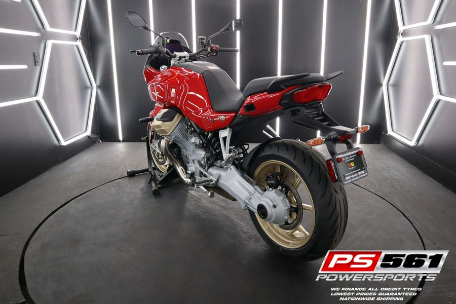 2023 Moto Guzzi V100 Mandello