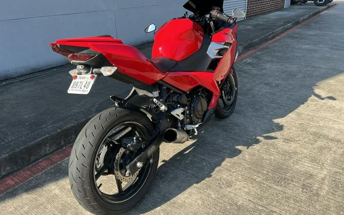 2021 Kawasaki Ninja® 400 ABS Passion Red