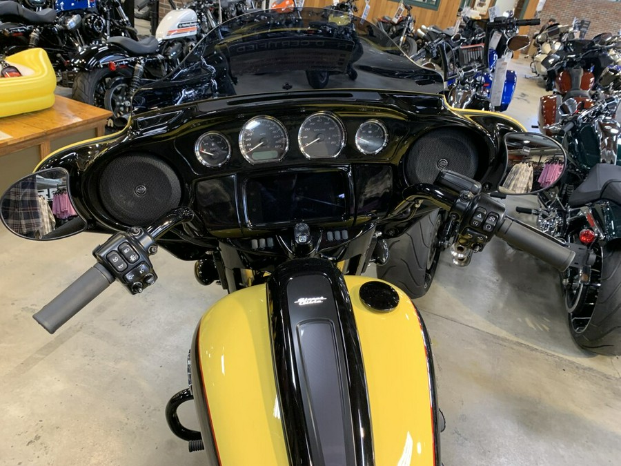 PRICE REDUCED ! H-D Certified 2023 Harley-Davidson FLHXS 1598 Miles