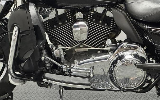 2015 Harley-Davidson® FLHTK - Ultra Limited