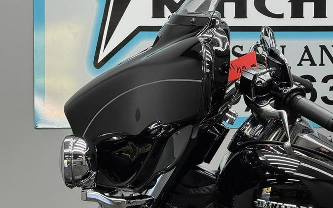 2015 Harley-Davidson® FLHTK - Ultra Limited