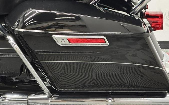 2015 Harley-Davidson® FLHTK - Ultra Limited