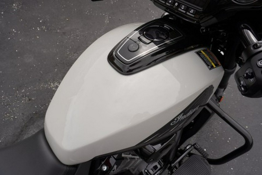 2026 Indian Motorcycle Chieftain® PowerPlus Dark Horse with 112