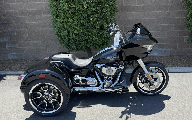 FLTRT 2026 Road Glide 3