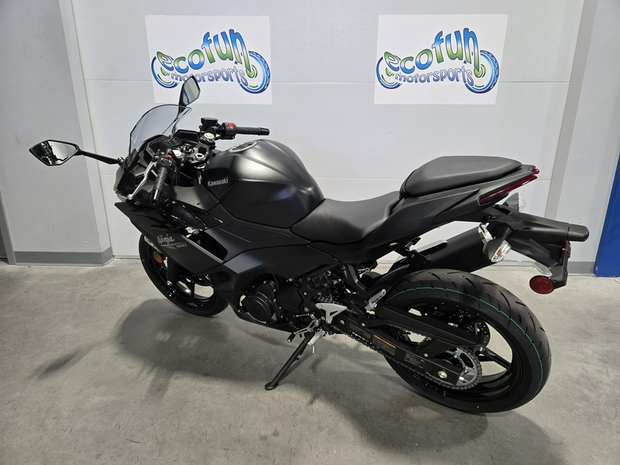 2026 Kawasaki Ninja® 500 ABS